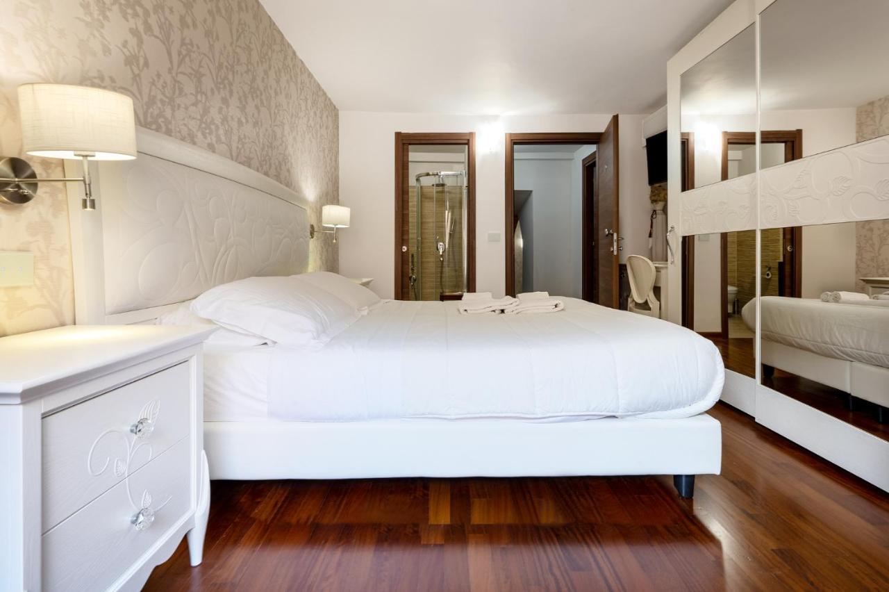 Porta Nazionale Dependance Bed & Breakfast Noto Luaran gambar